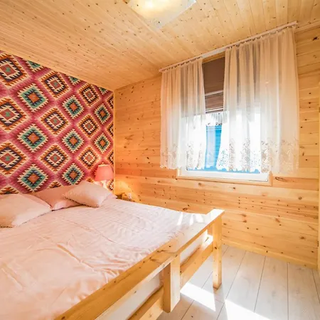 Proxial - Letniskowe Деревянный коттедж *