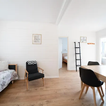 Proxial - Letniskowe * Мендзыводзе