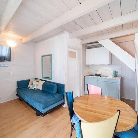 Proxial - Letniskowe Lodge *
